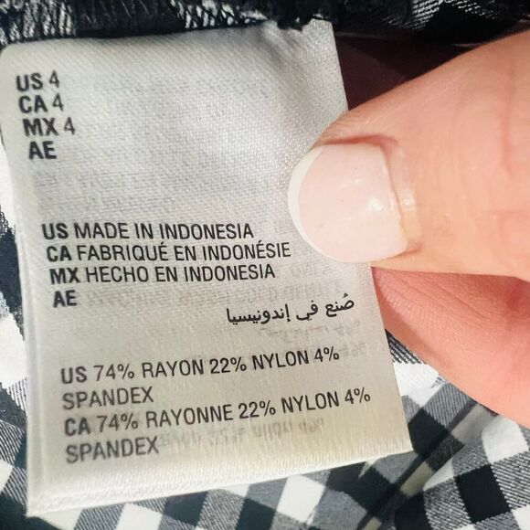 INC international concepts black white checkered pull on skinny pant size 4 - Picture 6 of 7